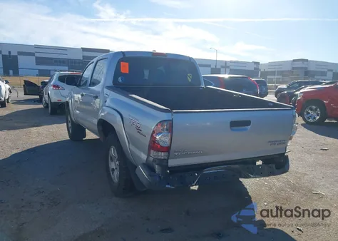 2009 Toyota Tacoma Prerunner V6 z USA, uszkodzony, nr VIN 3TMJU62N59M079695